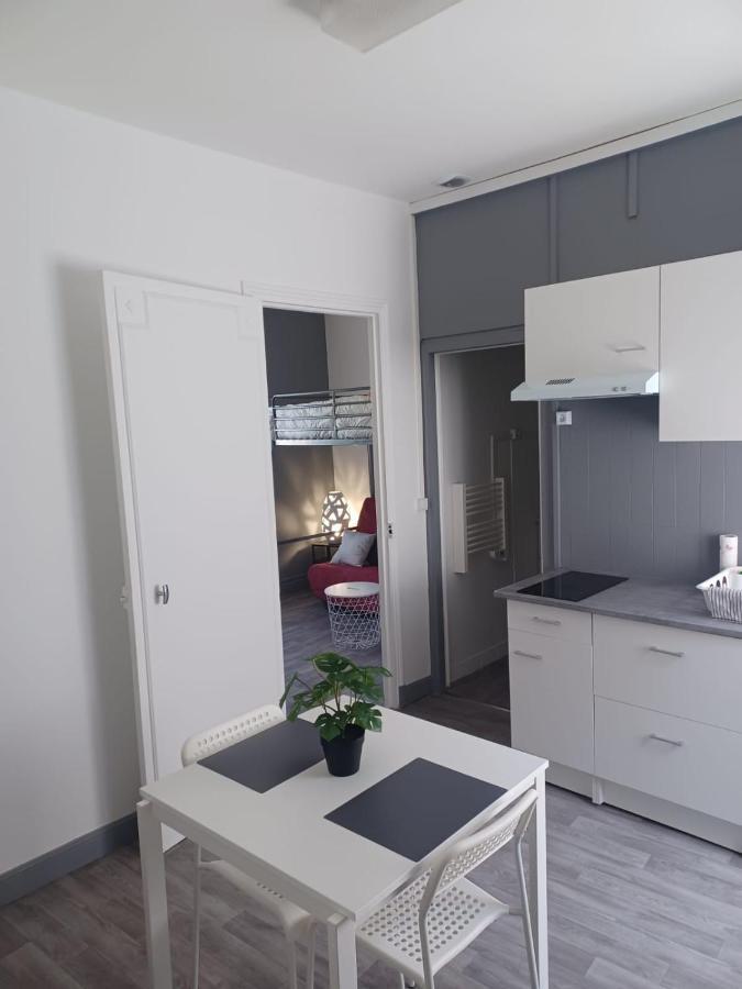 Le Carnot Proche Gare Et Iut Chez Adrien Apartment Saint-Quentin  Exterior photo