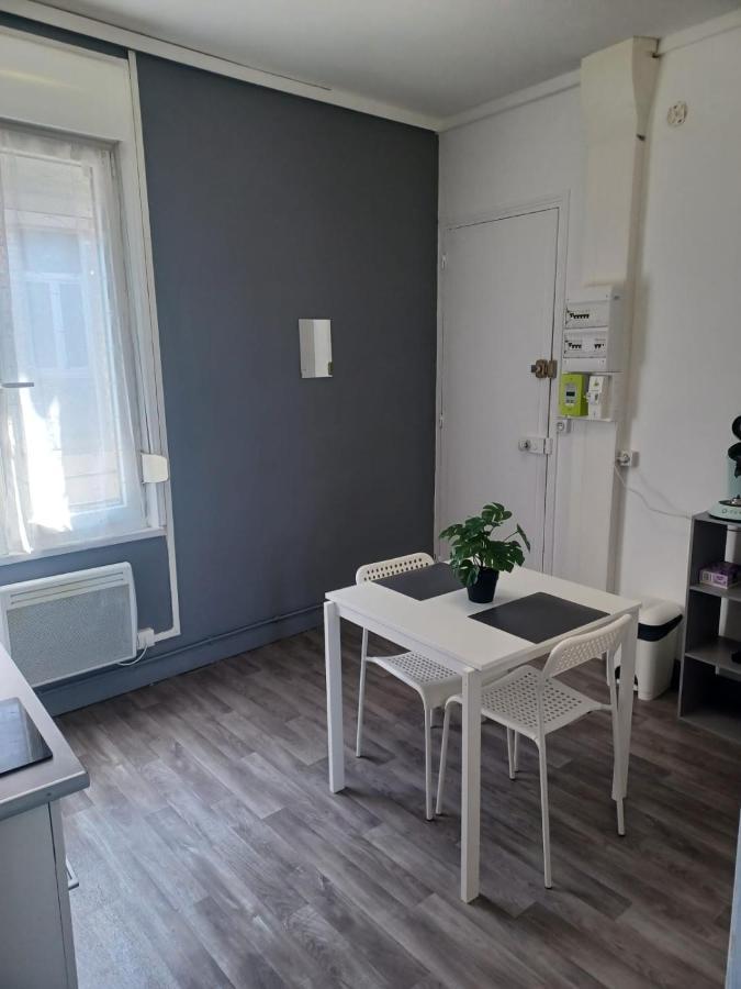 Le Carnot Proche Gare Et Iut Chez Adrien Apartment Saint-Quentin  Exterior photo