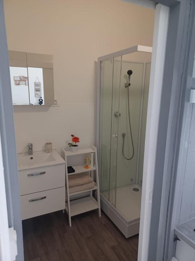 Le Carnot Proche Gare Et Iut Chez Adrien Apartment Saint-Quentin  Exterior photo